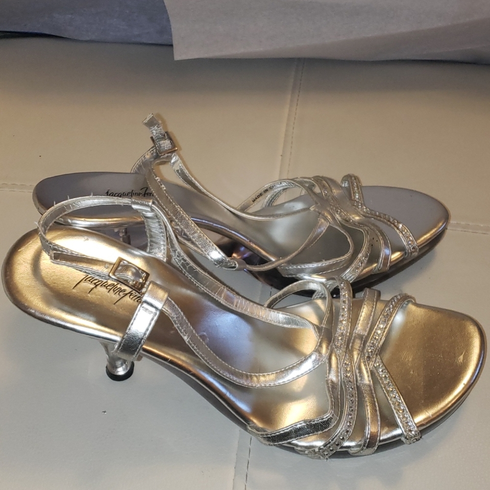 Shoes - Picture 2 of 3